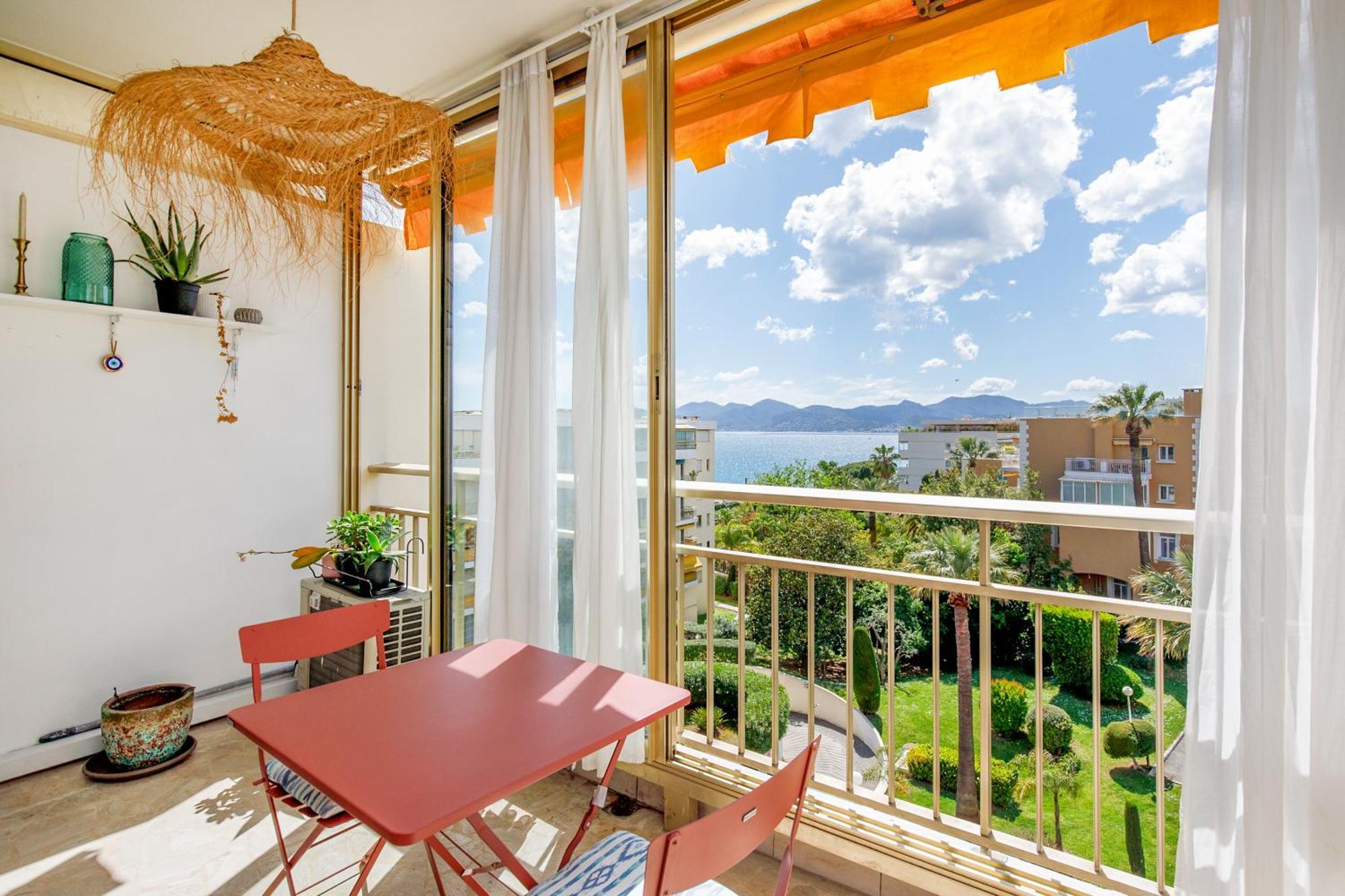 Appartamento Cannes-vue Esterel-balcon-plage *